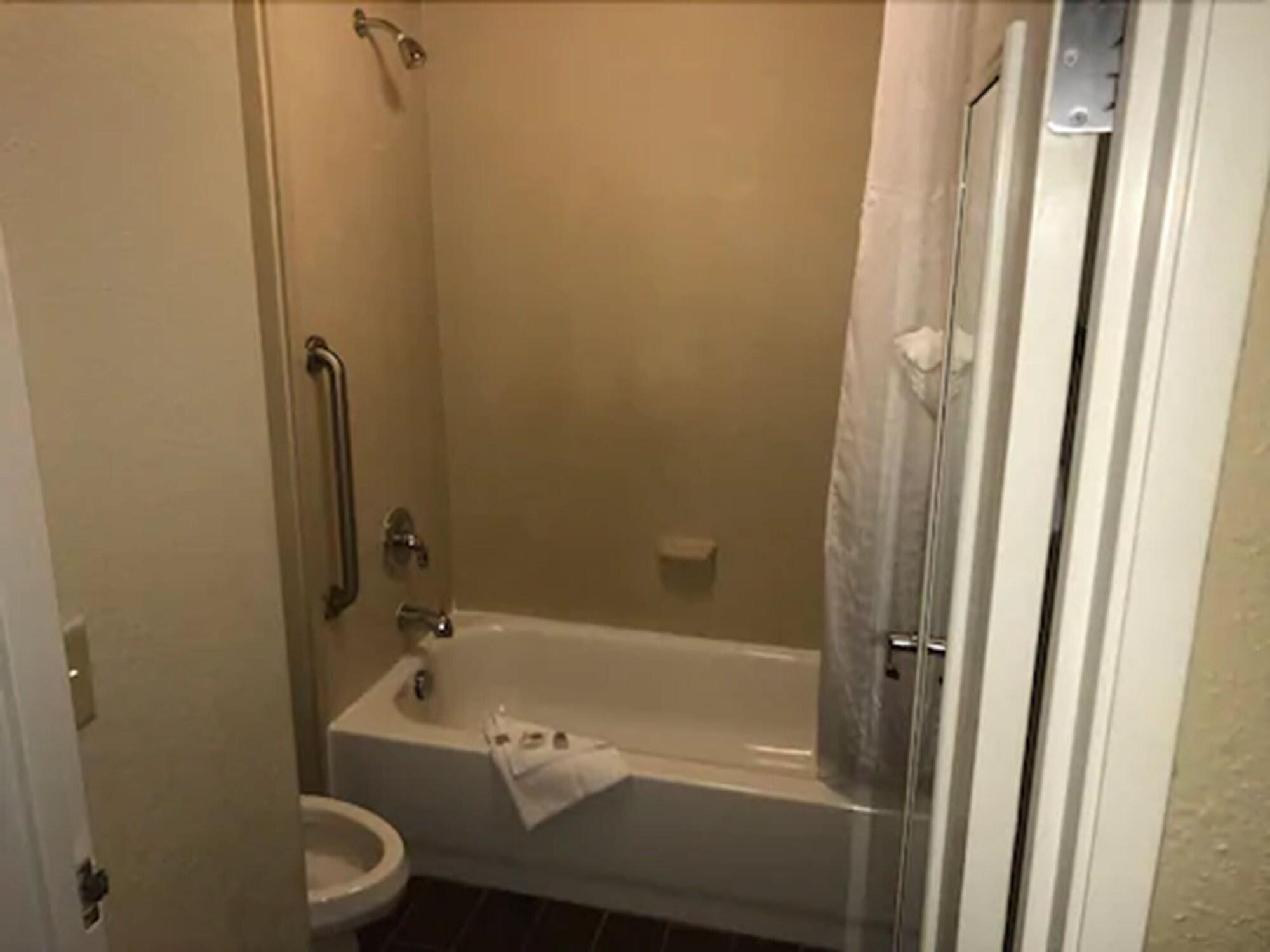 Quality Inn & Suites Ann Arbor Hwy 23 Luaran gambar