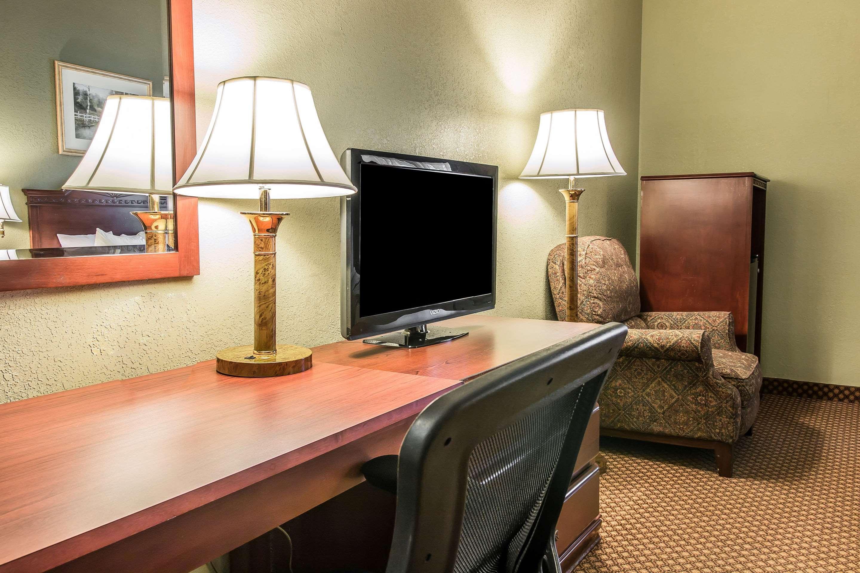 Quality Inn & Suites Ann Arbor Hwy 23 Luaran gambar