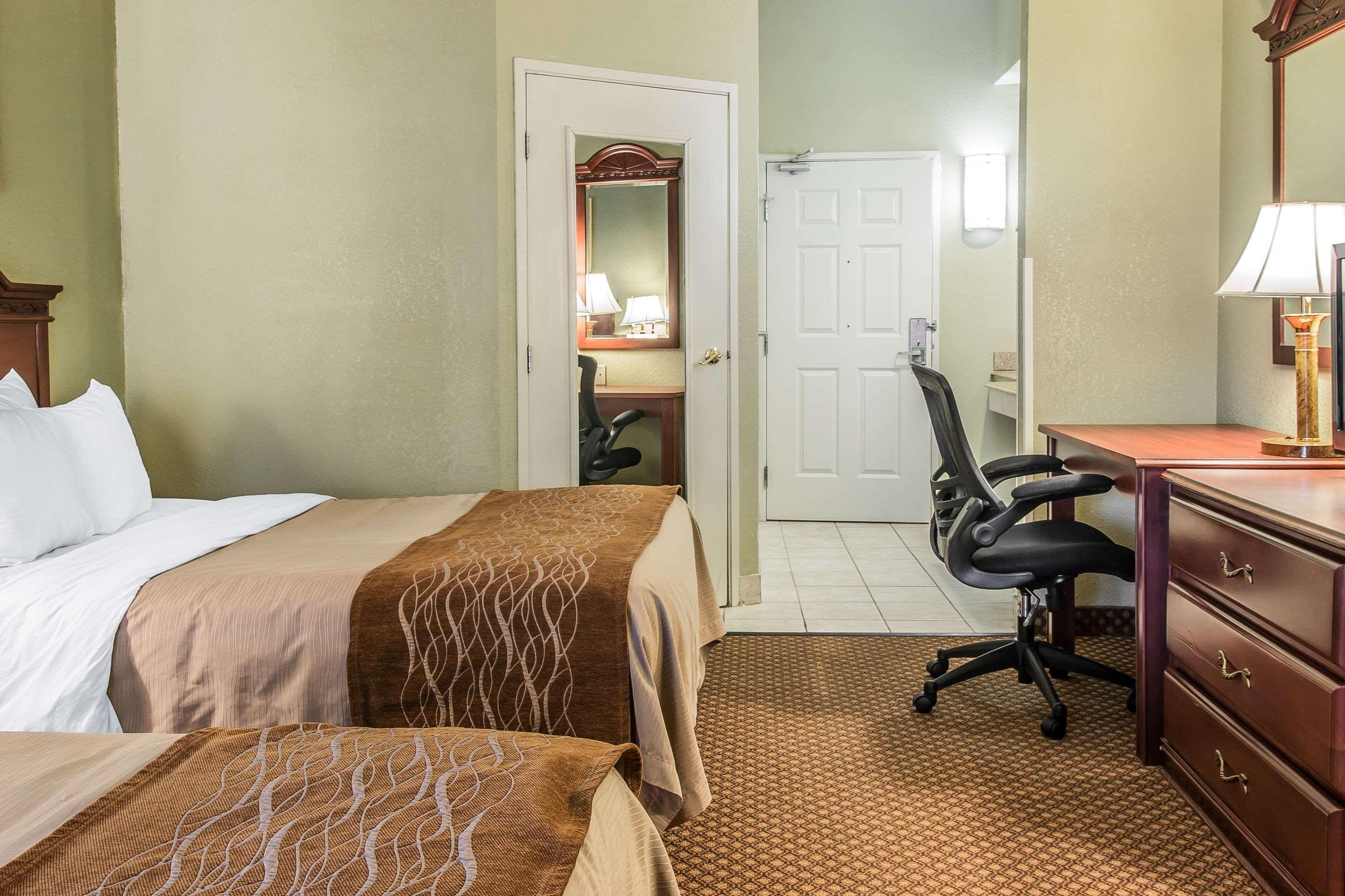 Quality Inn & Suites Ann Arbor Hwy 23 Luaran gambar